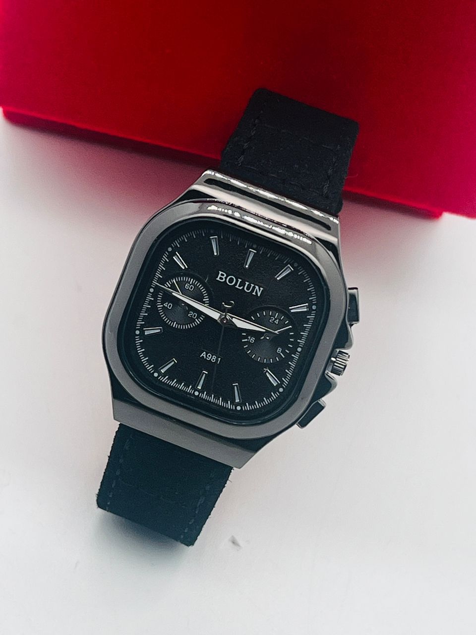 Montre BOLUN — Élégance & Précision