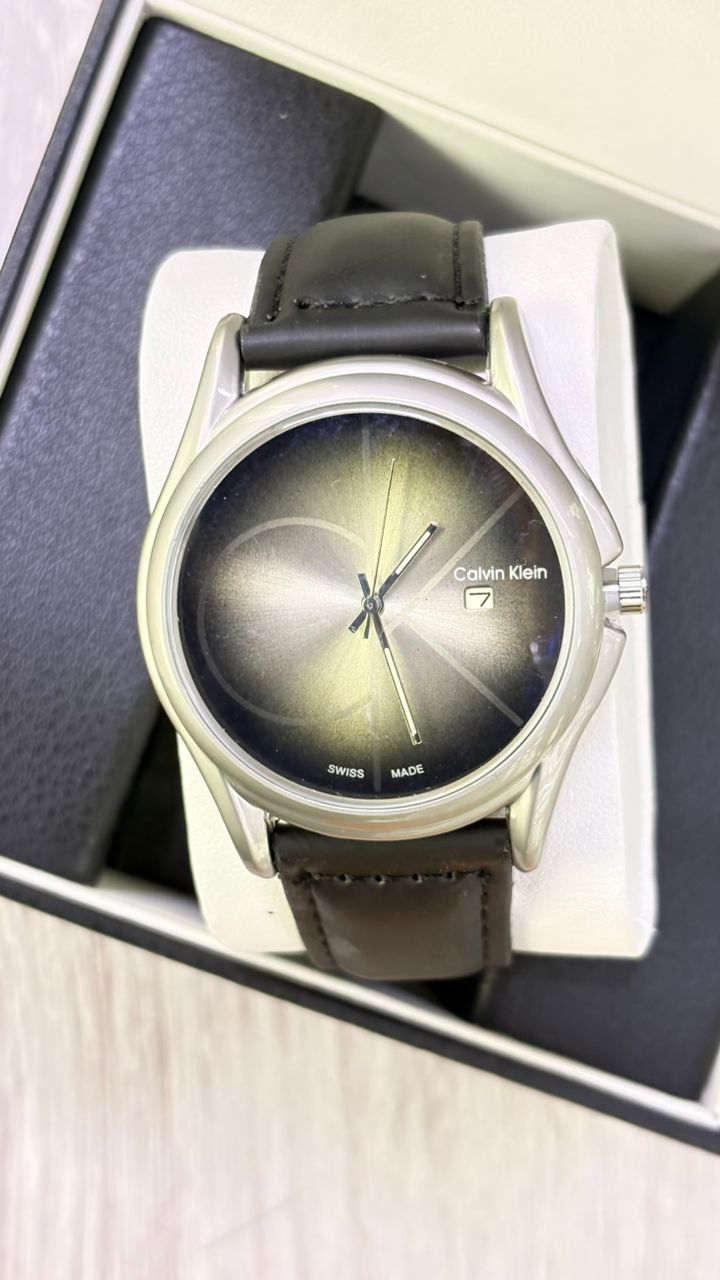 Montre Calvin Klein — Minimalisme & Luxe Urbain